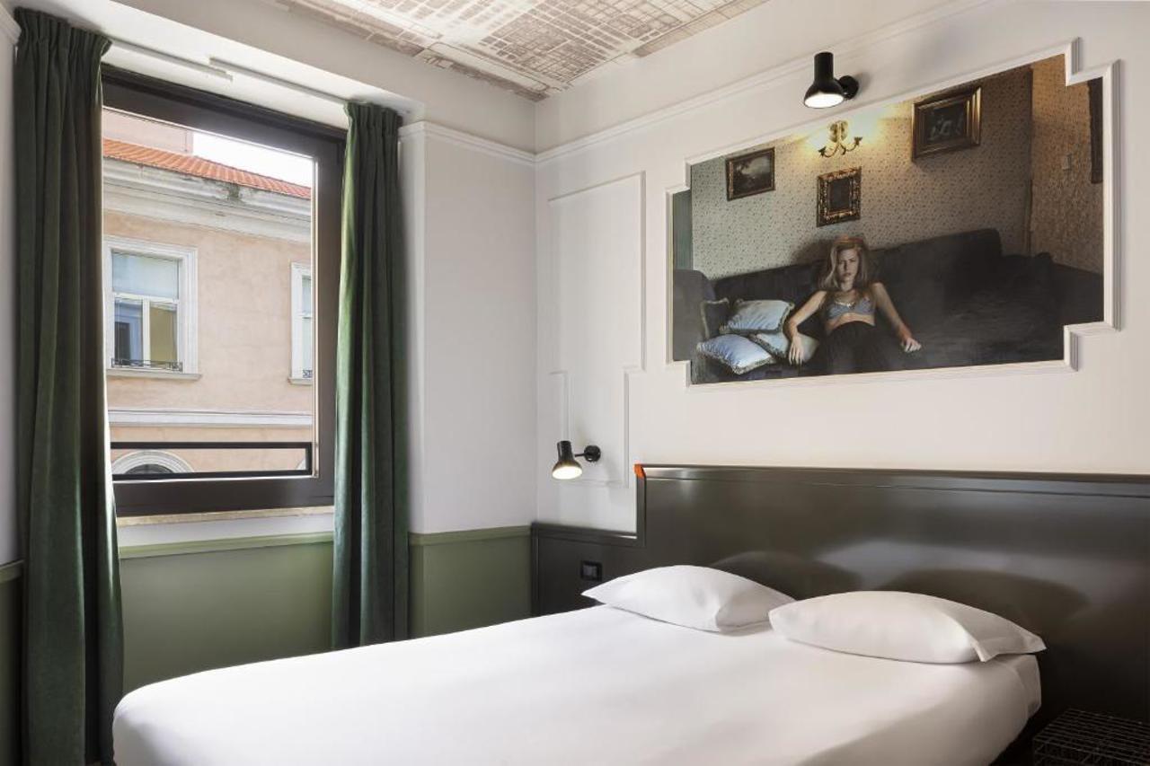 Generator Hostal Roma